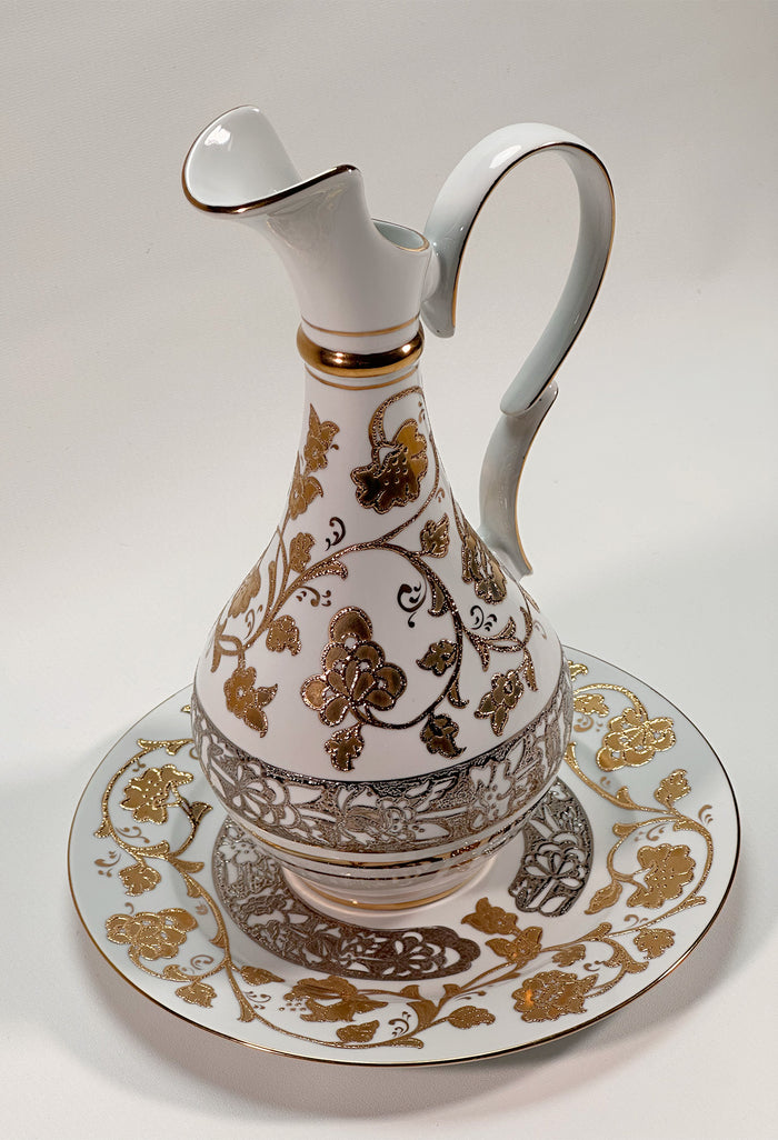 Handcrafted Porcelain Decorative Decanter (Golden & Silver) 11