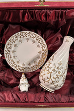 Handcrafted Porcelain Decorative Vase (Golden) 10